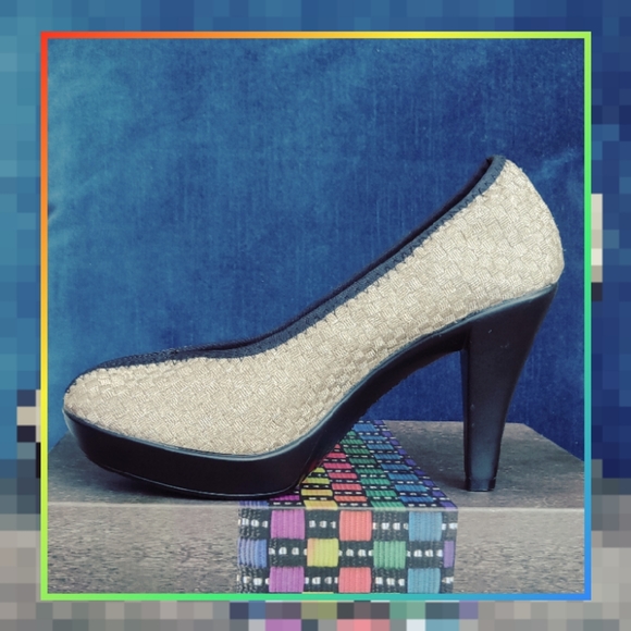 Bernie Mev Women's Legend Pump Nude Metallic - Picture 2 of 5